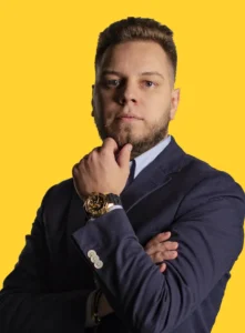 Дмитрий Ларионов