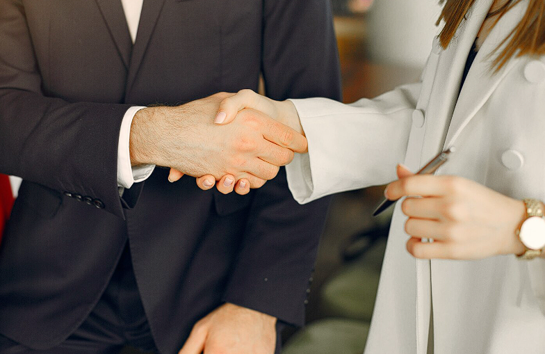 Полигаль Восток: как мы выстроили маркетинговую систему для 16 регионов и получили 125 000 заявок 